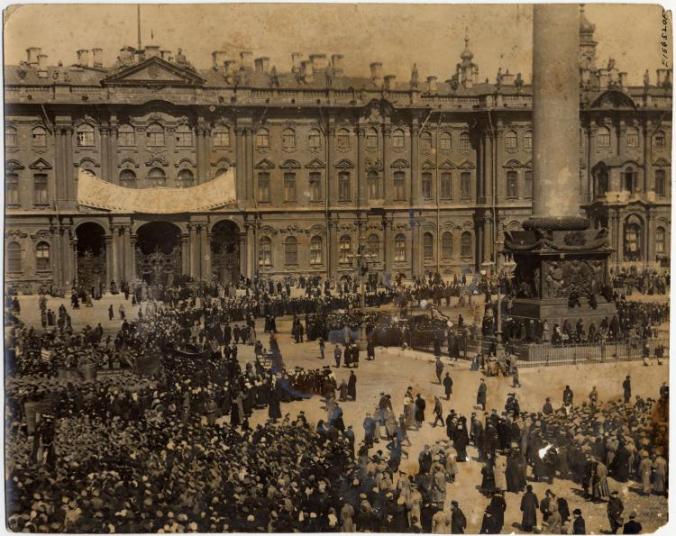 May_Day_1917_at_the_Winter_Palace_Saint_Petersburg_Russia