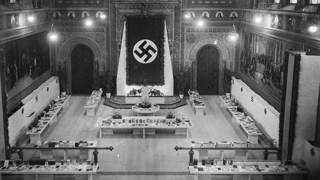 Nazis a Barna_Paranimf-Universitat-Barcelona-Llibre-Alemany